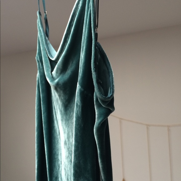 *SOLD* BNWOT Wilfred ALTO velvet dress - Picture 4 of 6